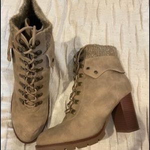 Justfab 9.5 heeled booties